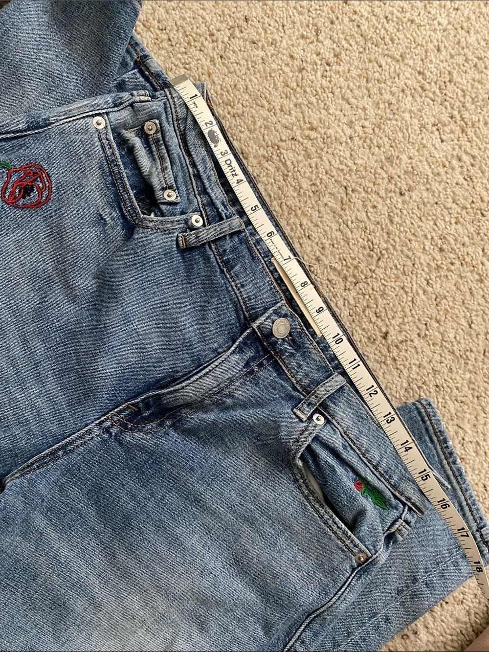 GAP Embroidered/Patched Best Girlfriend Jeans. 30R. - Picture 7 of 12